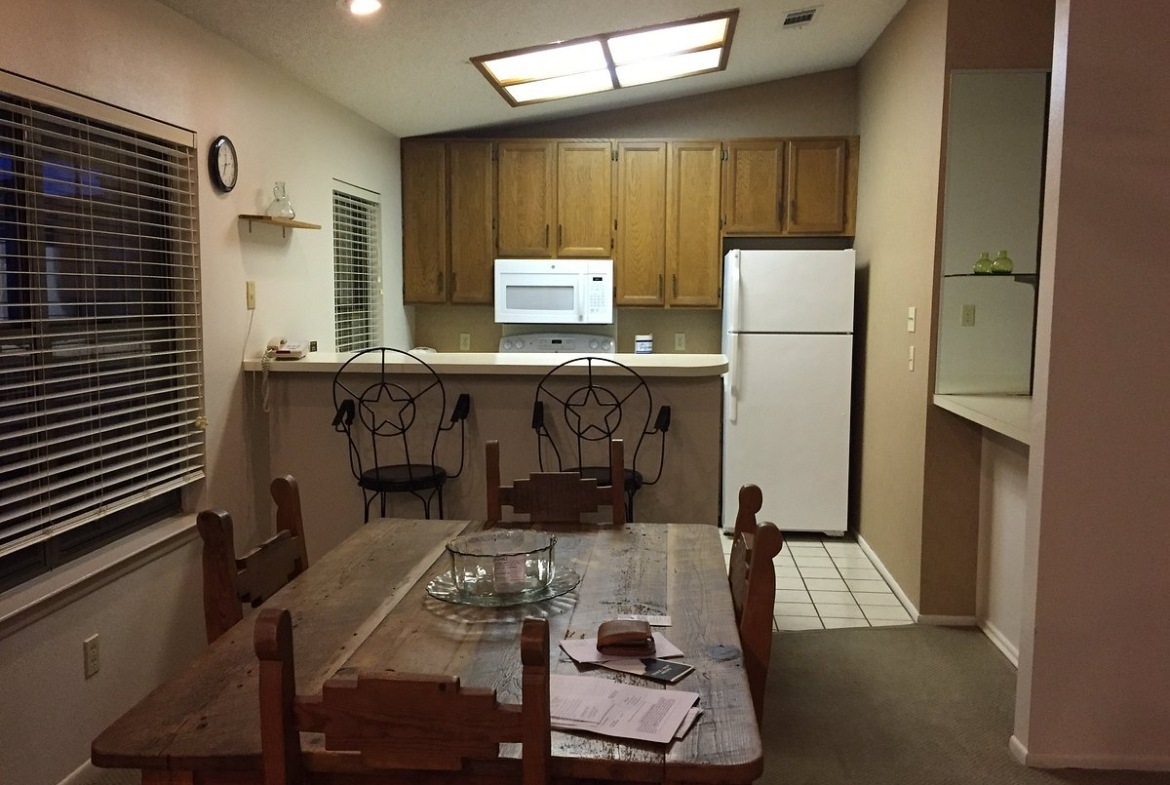 Shores At Lake Travis Dining Area