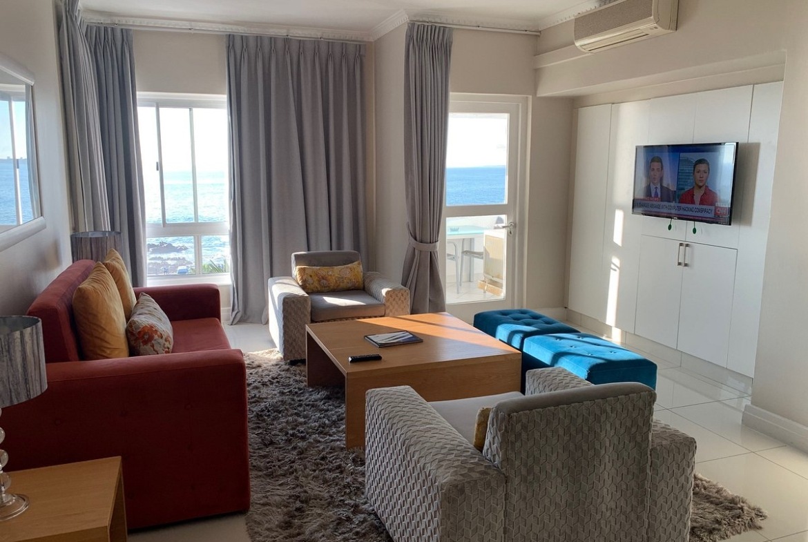 The Peninsula Living Area
