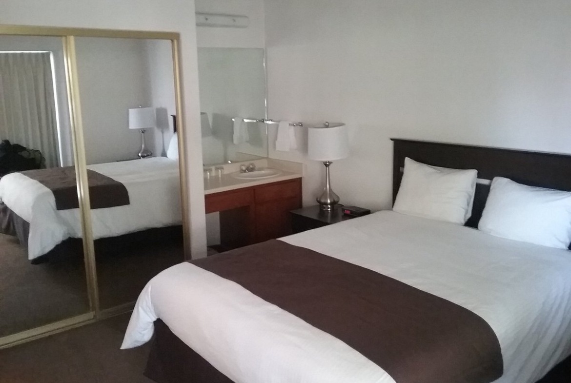 Thunderbird Resort Club Bedroom