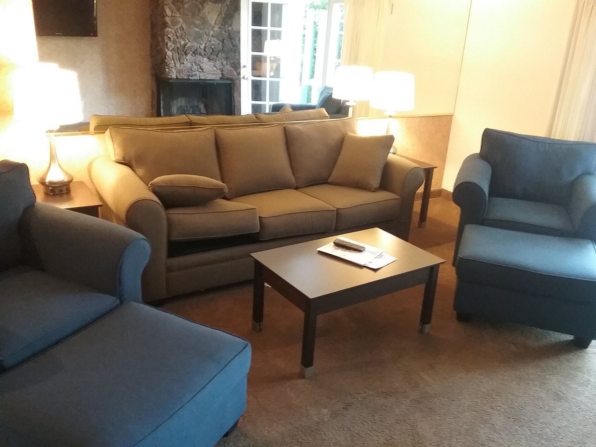 Thunderbird Resort Club Living Area