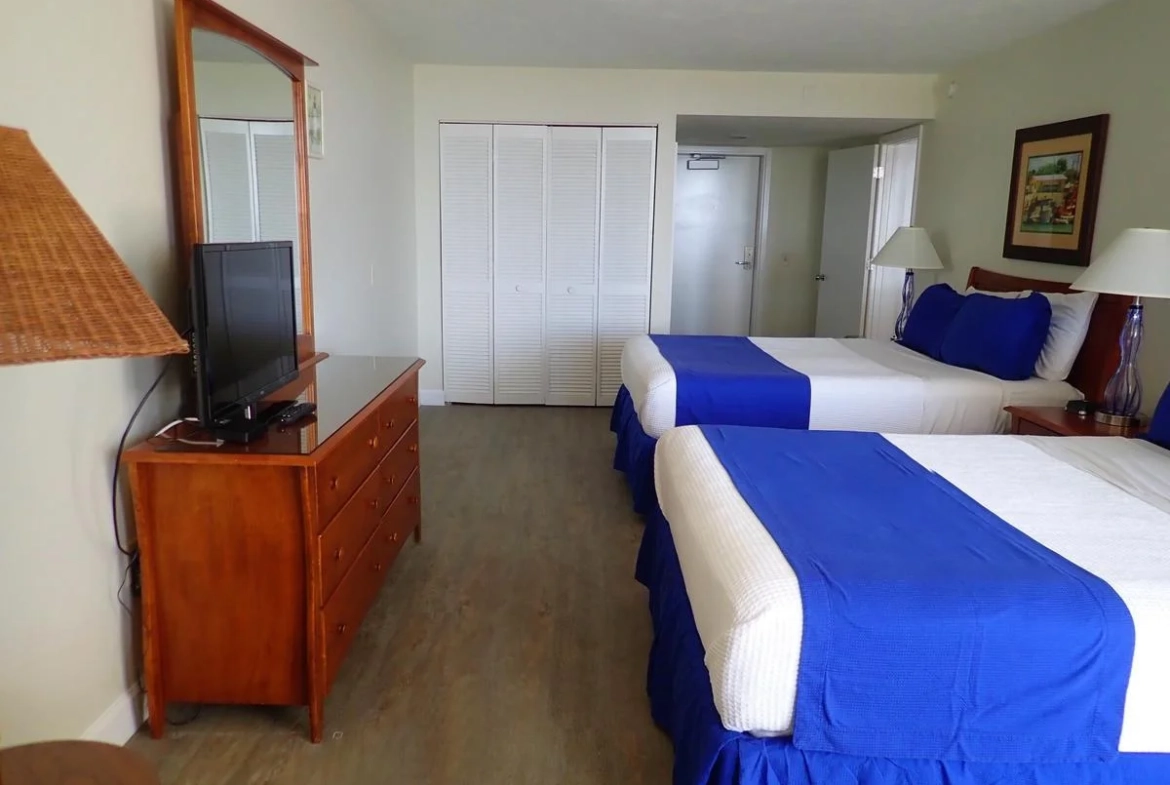 twin beds