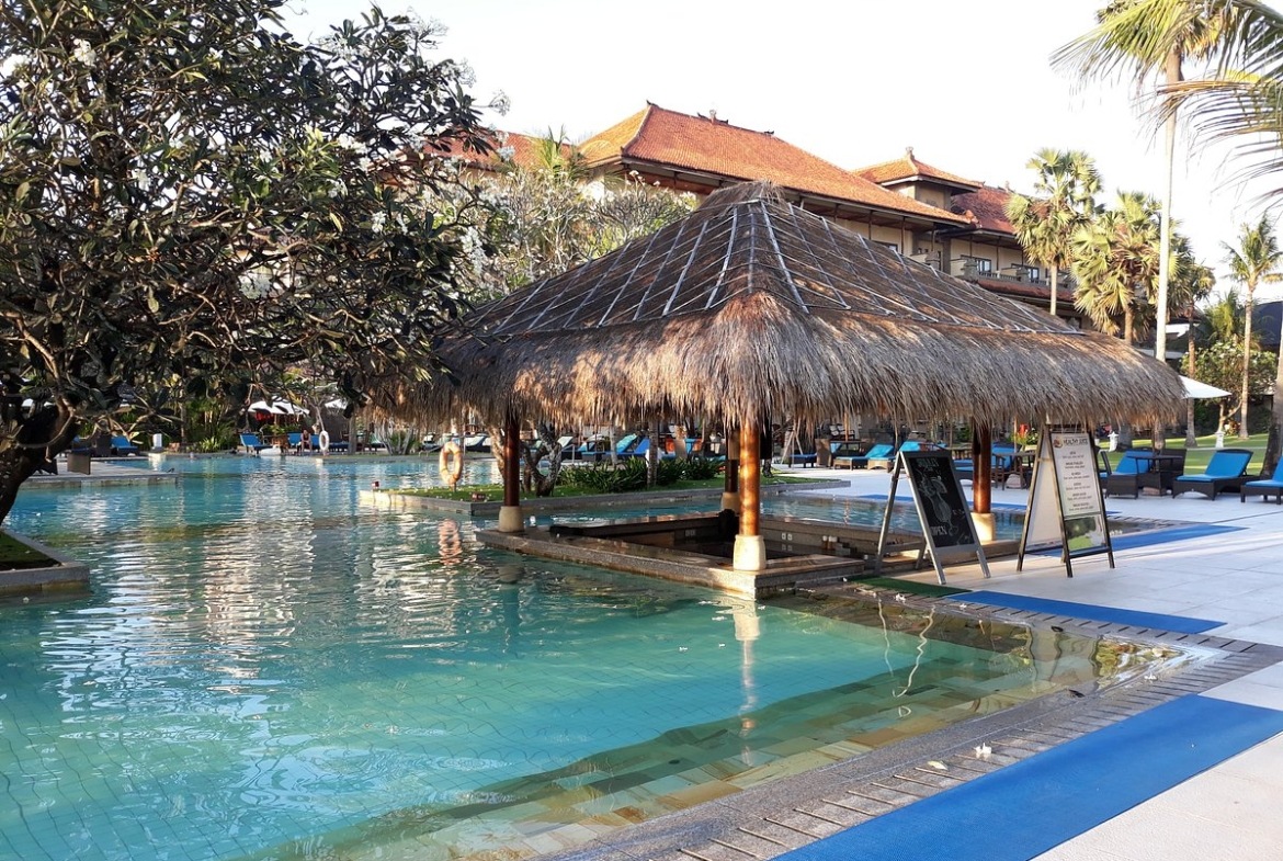 Peninsula Beach Resort Pool