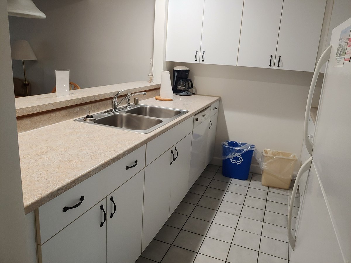acadia village resort kitchen