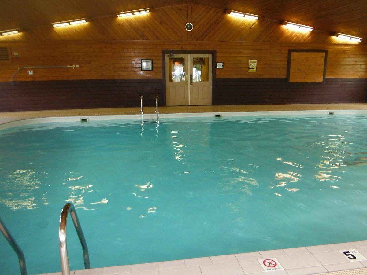 Vacationland Estates Indoor Pool