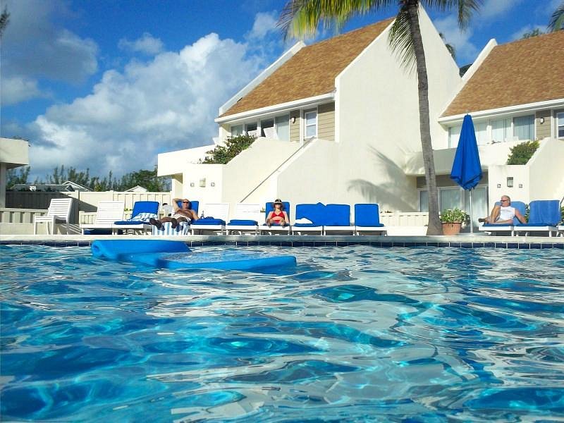 Westwind II Club Pool