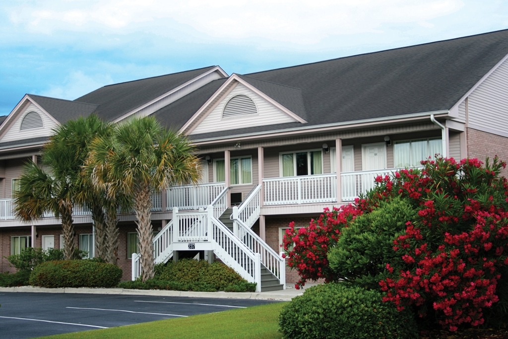 Club Wyndham Grand Palms exterior