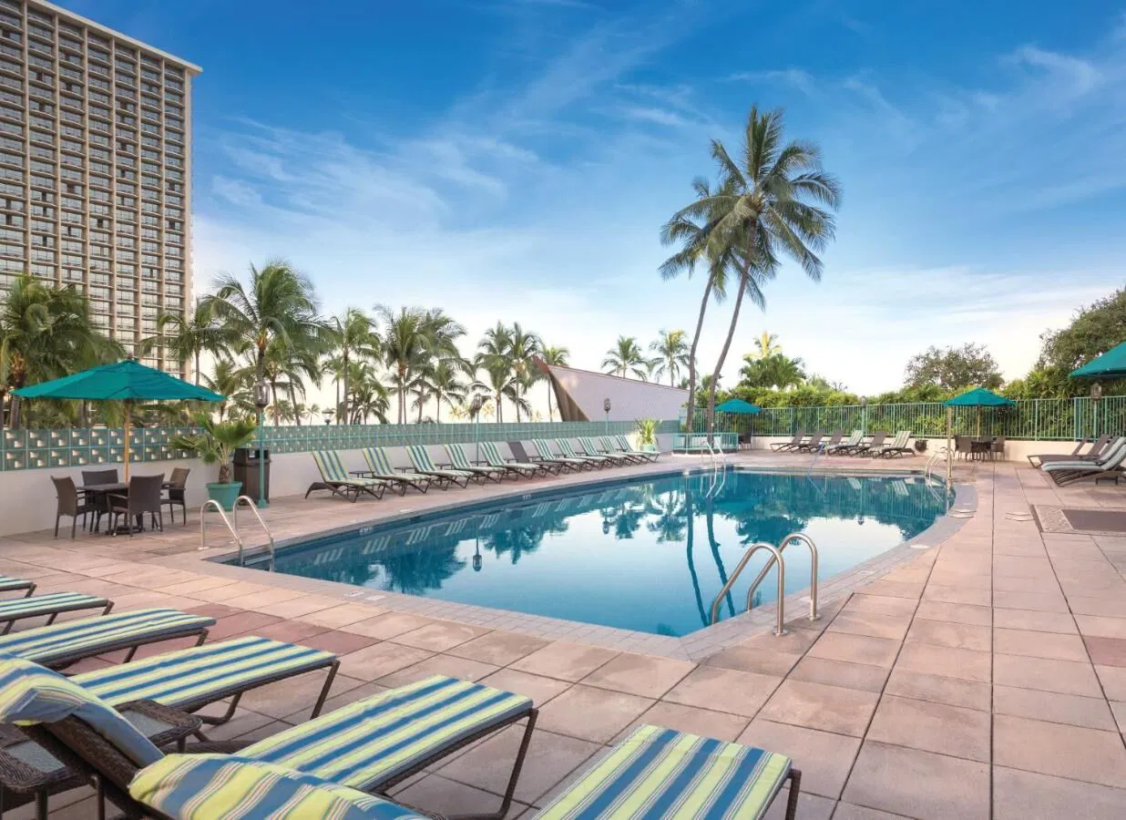 Waikiki Marina Resort at the Ilikai Pool