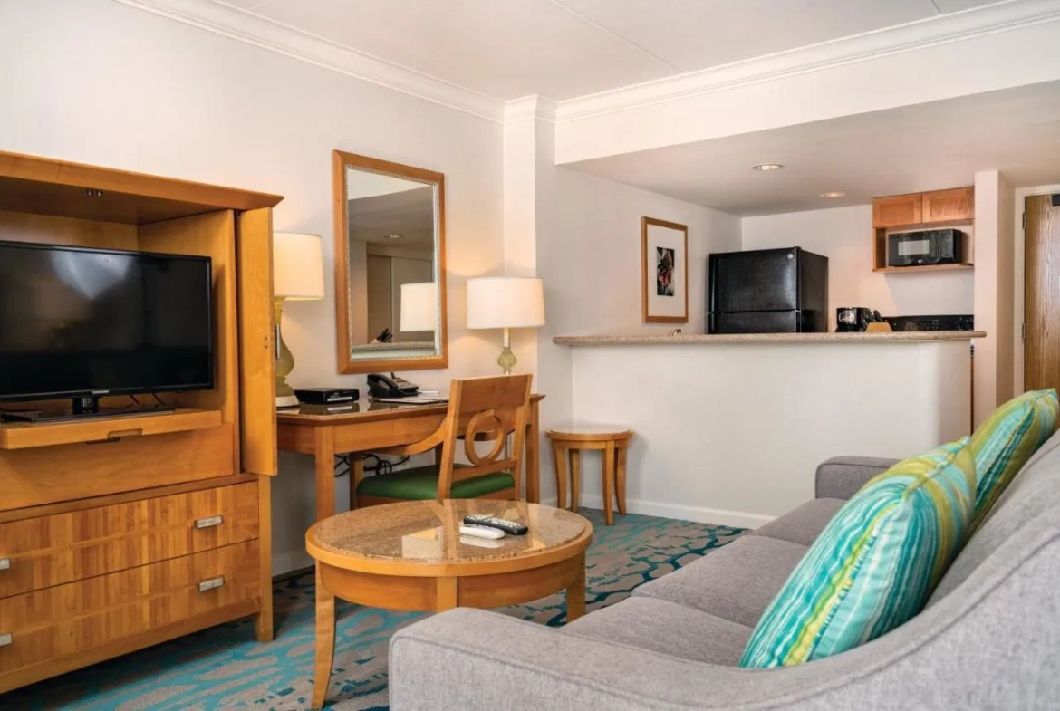 Waikiki Marina Resort at the Ilikai Living Area