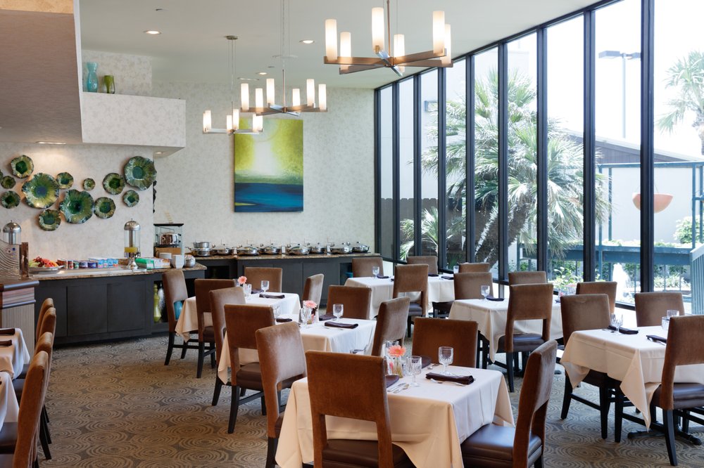Hilton Galveston Island Resort dining