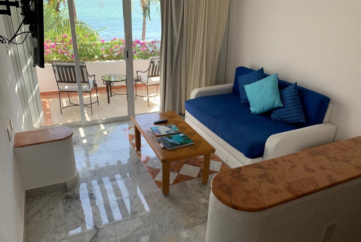 TB Travel Club living room