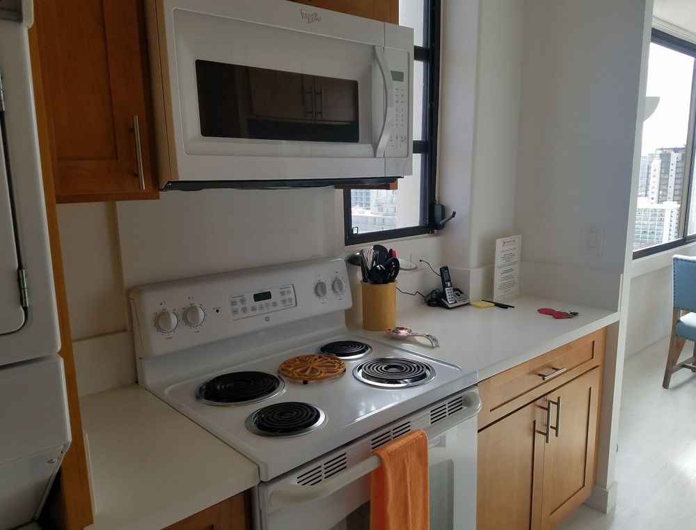 Waikiki Skytower Kitchen