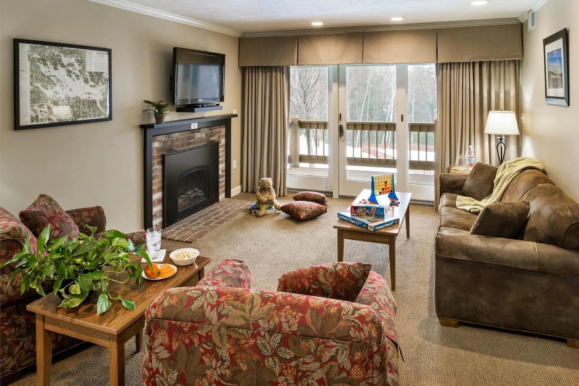 Summit Resort New Hampshire Living Area