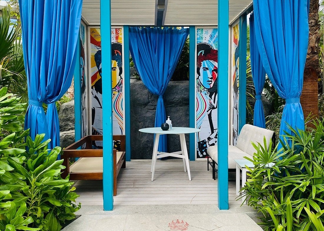 Paramount Hotel Dubai Cabana