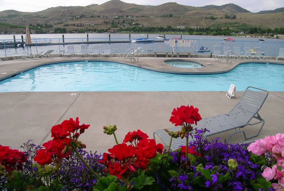 Peterson’s Waterfront Pool 2