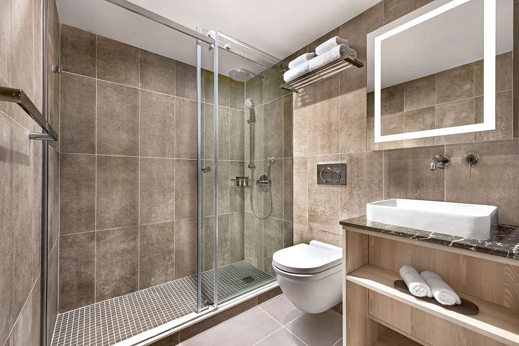 Unit Bathroom