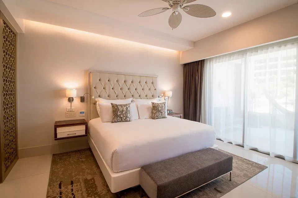 luxury bedroom