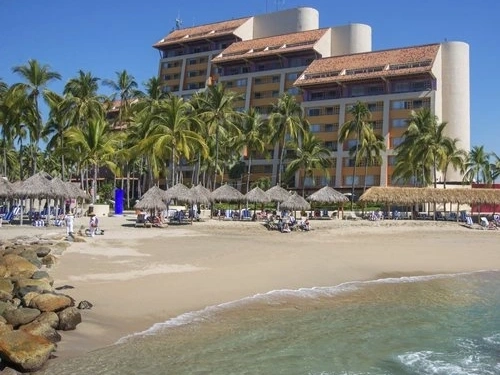 Raintrees-Club-Regina-Puerto-Vallarta-beach-1