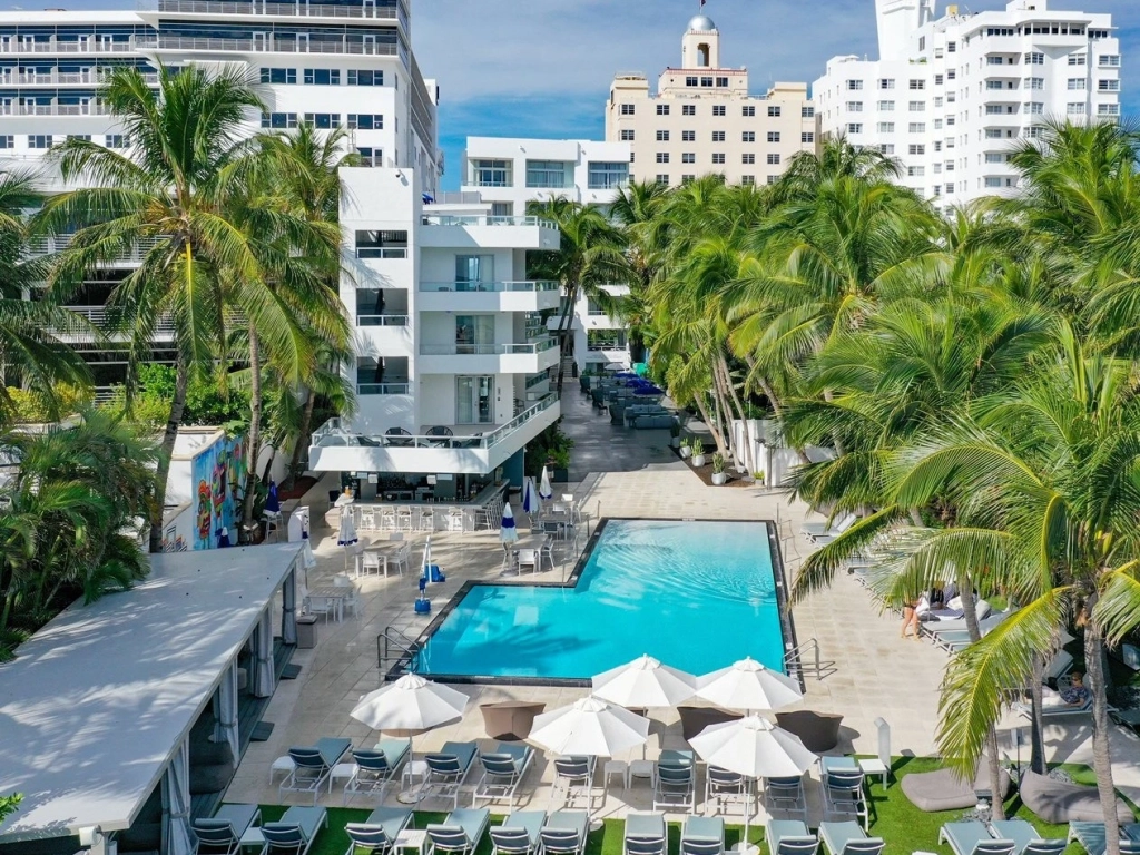 Sagamore Suites Timeshare Rentals in Florida