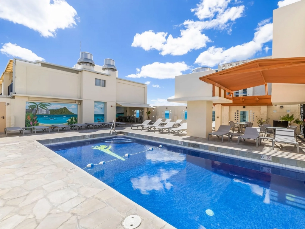 Imperial Hawaii Vacation Club Pool