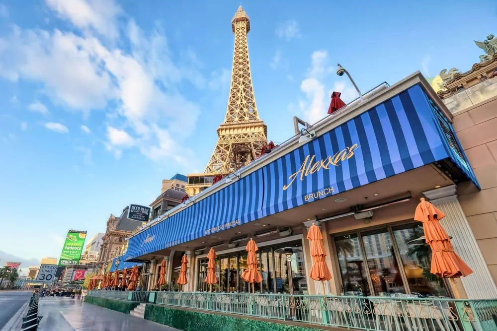 Places to Go for a Mini Vacation: Alexxa's Las Vegas