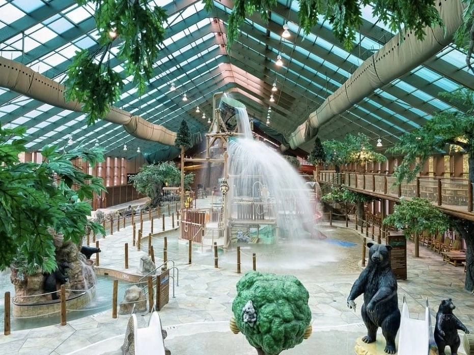 Smoky Mountain Resort and Water Park