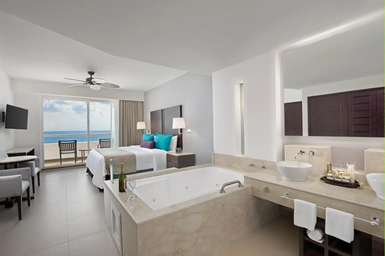 Ventus at Marina El Cid Spa & Beach Resort Bedroom Ventus at Marina El Cid Spa & Beach Resort Bedroom
