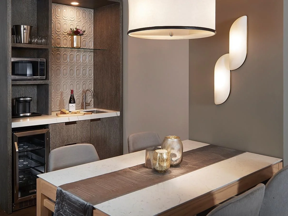 Chicago Magnificent Mile, a Hilton Grand Vacations Club dining