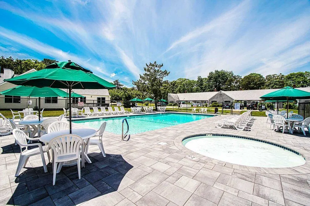 Brewster Green Pool and Hot Tub