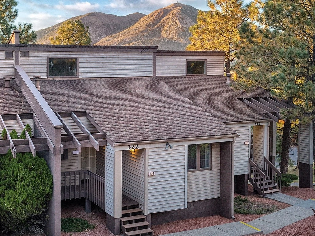 Vacation Ideas for Couples: Wyndham Flagstaff Exterior Buildings